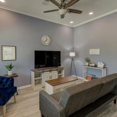 3 mins from Magnolia, Baylor, and Downtown Waco