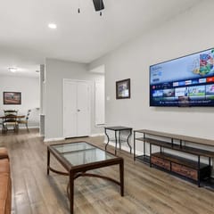 Cozy 4BR Near Baylor & Downtown Waco