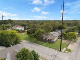 10 mins or less from everything Waco - Image 5