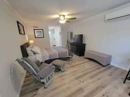 3 mins to All Things Waco: Casita - Image 2