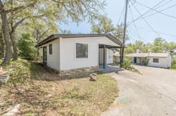 Light Pink View 300 in Wimberley - Image 5